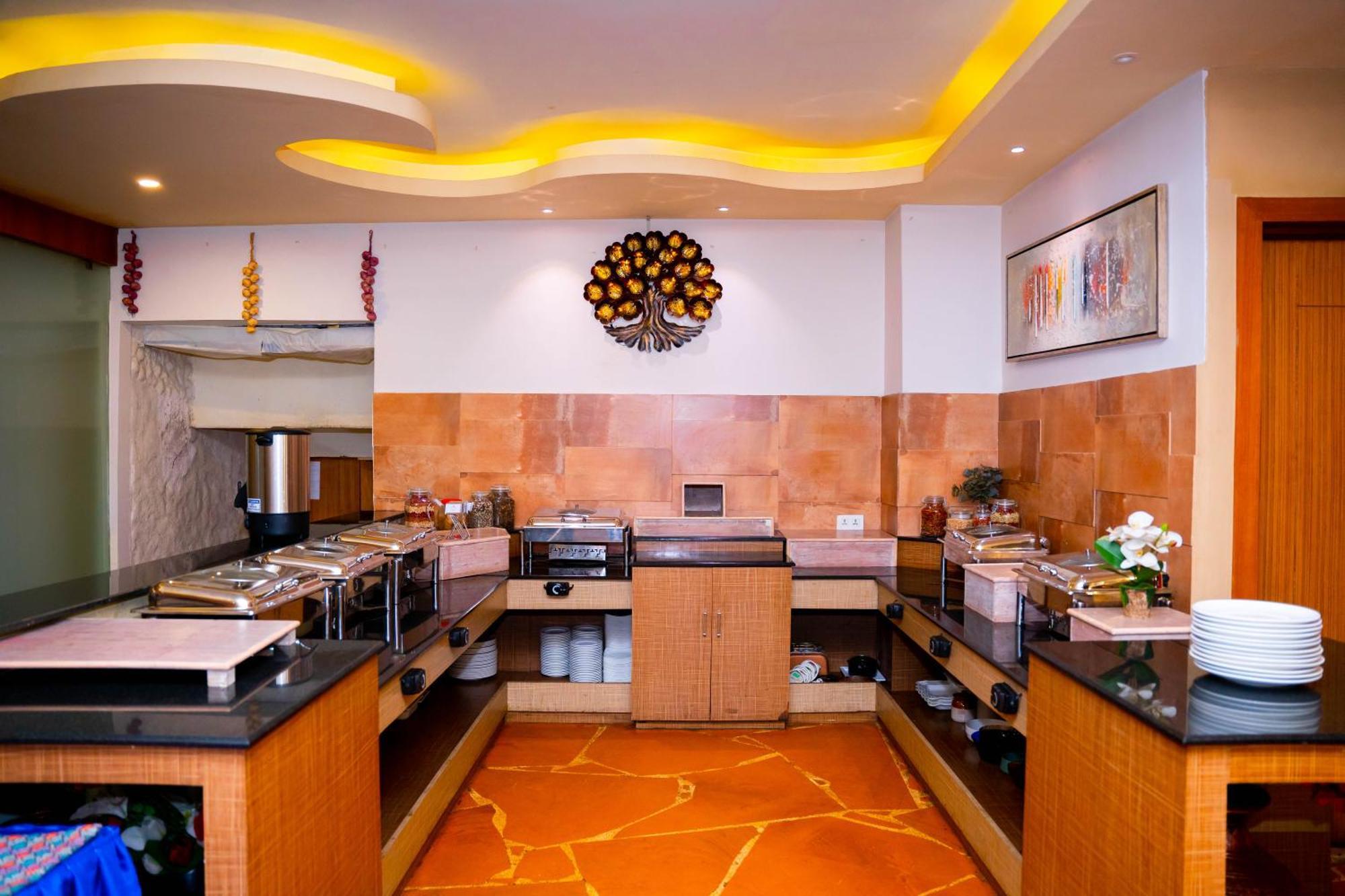 Teeka Resort Suites & Spa Pokhara Bagian luar foto